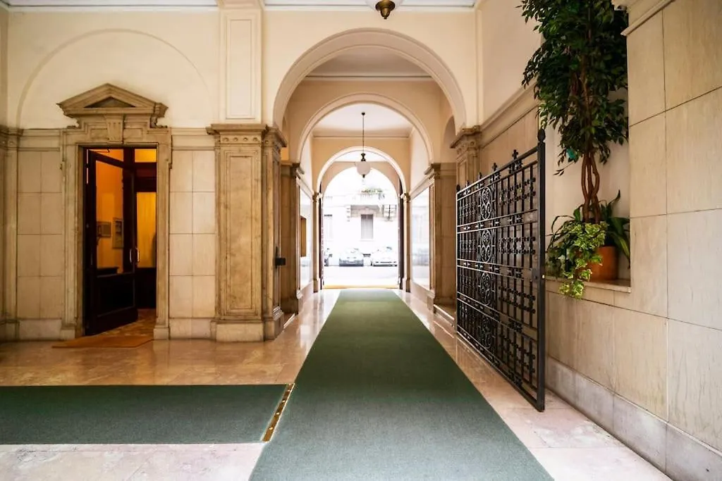 Real Jewel Next To Cenacolo And Cadorna Station Apartment Milan Italy